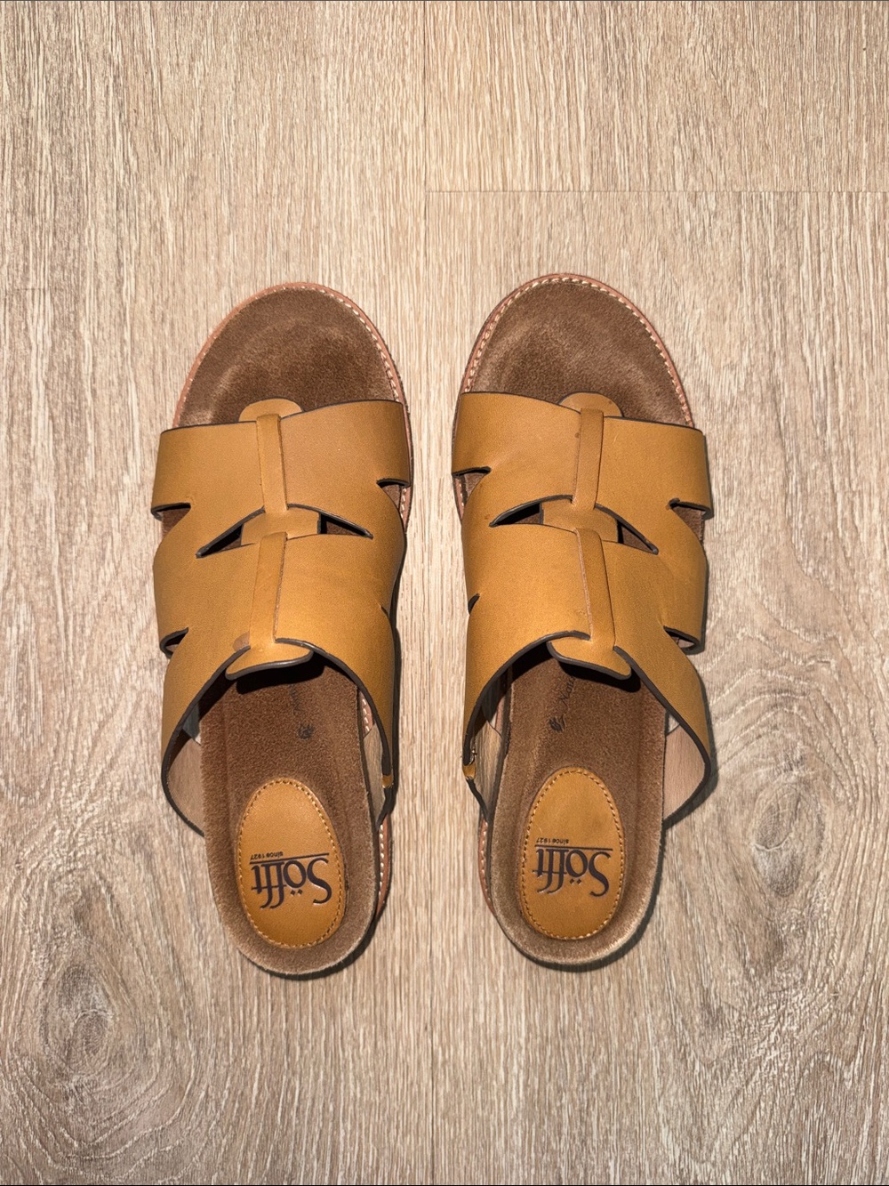 Sofft Balin Leather Slide Sandals in Luggage Tan